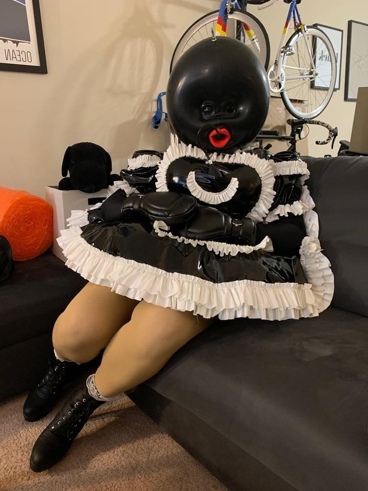 25P Black Ballhood Frilly Maid
