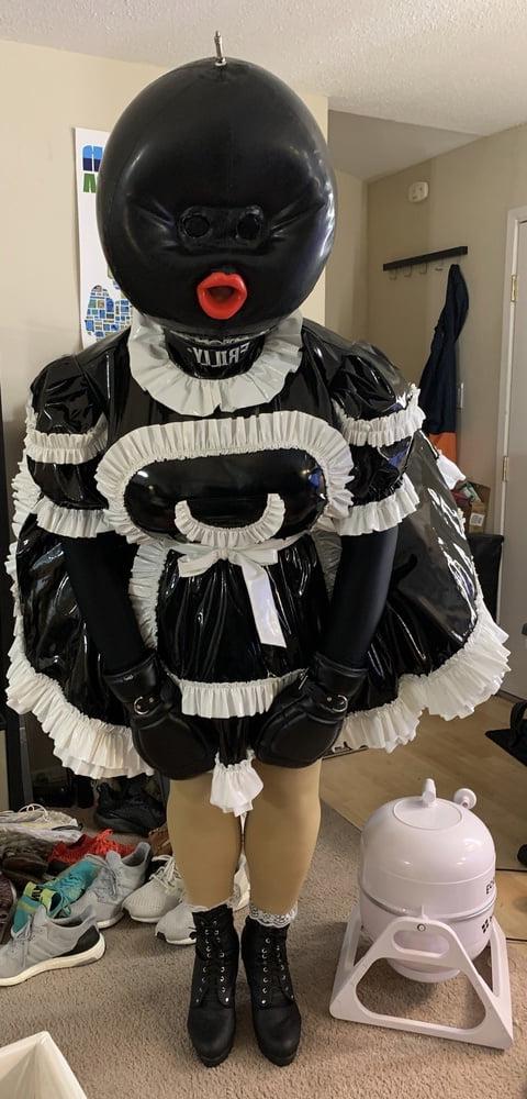 25P Black Ballhood Frilly Maid
