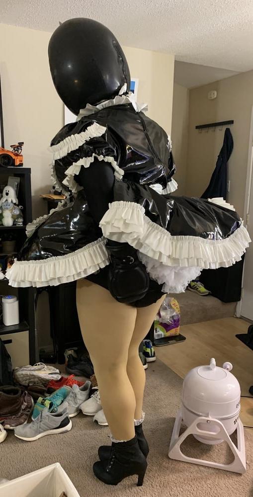 25P Black Ballhood Frilly Maid