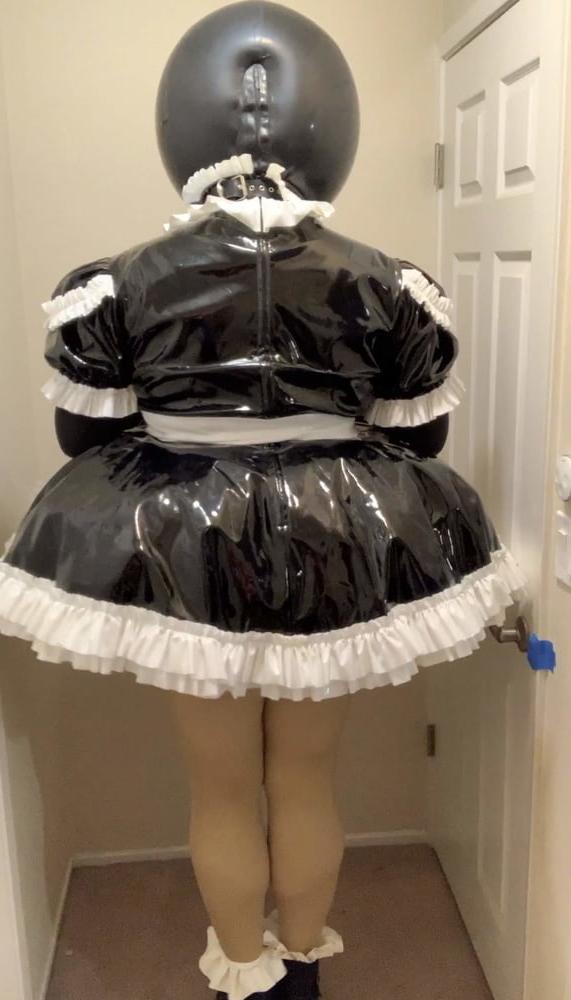 25P Black Ballhood Frilly Maid