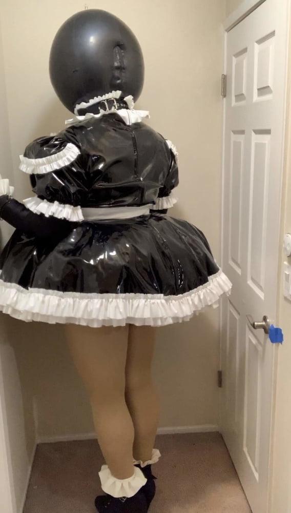 25P Black Ballhood Frilly Maid