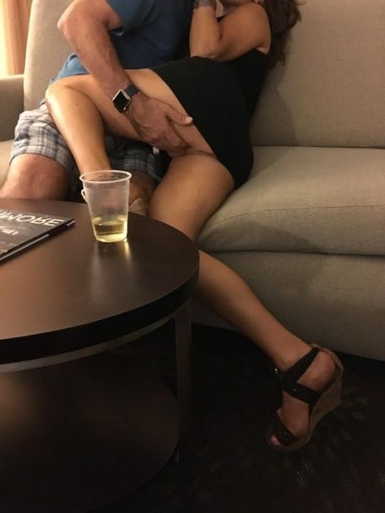 25P Wife Enjoys Sex with Strangers