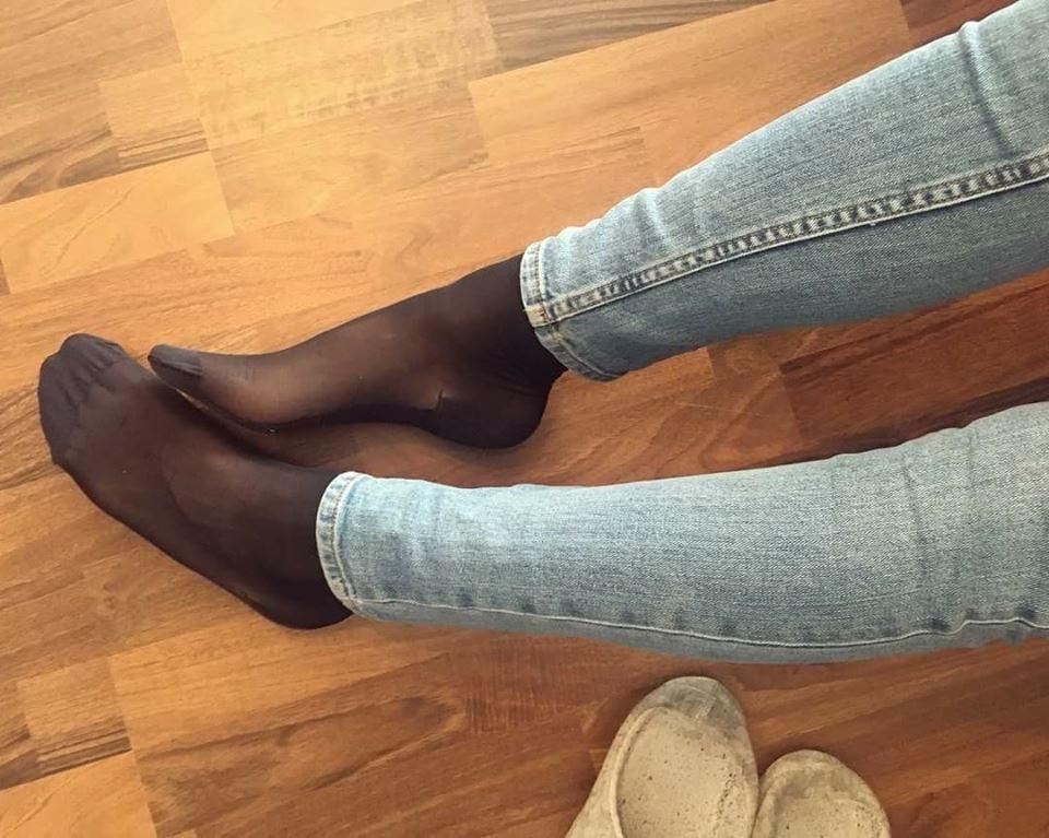 25P Sexy Socks 01