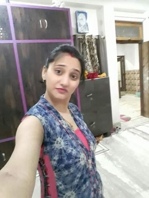 9P Indian Boudi Nudes