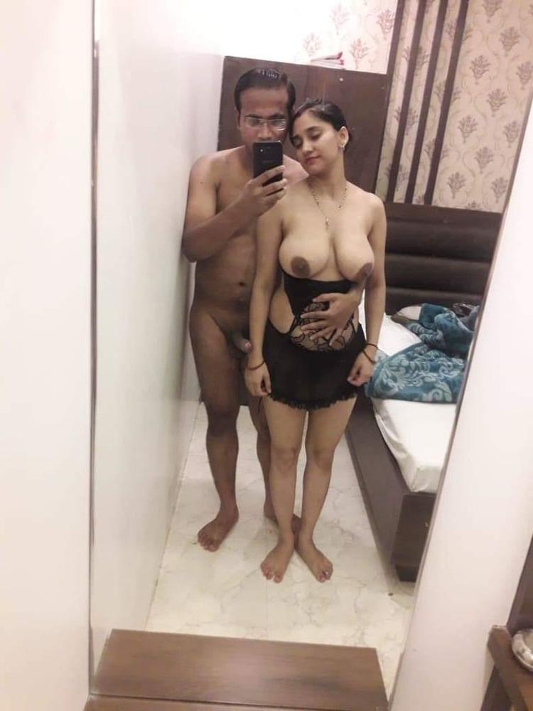 9P Indian Boudi Nudes