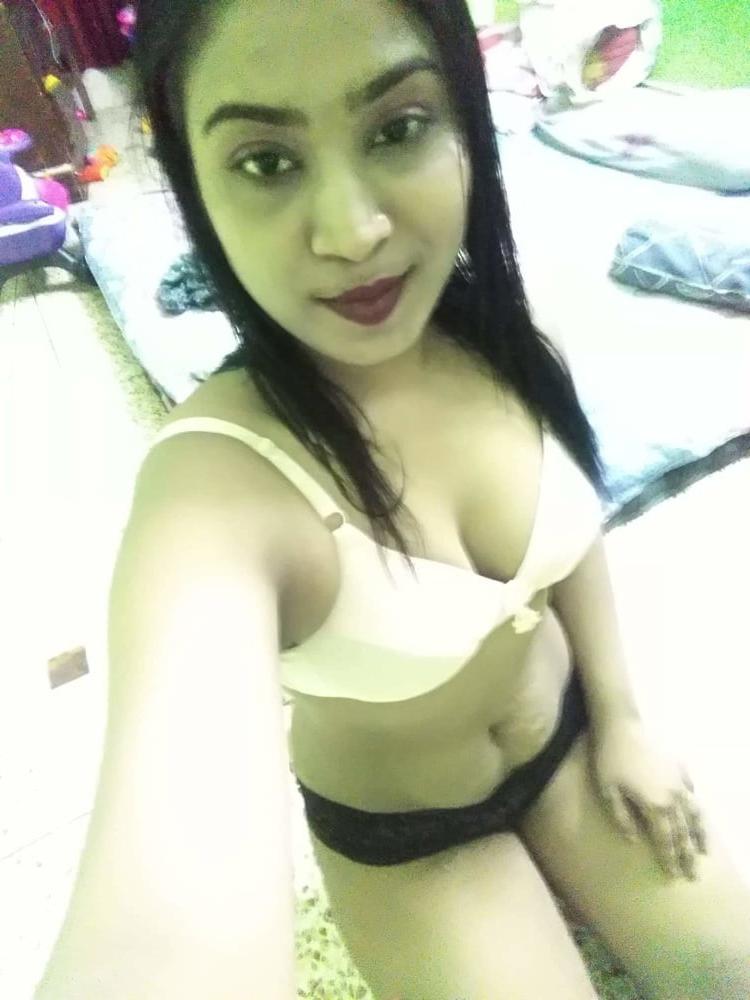 18P Bangladeshi Horny Married Bhabi New Leak