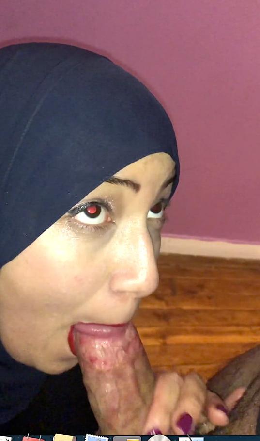 25P BEURETTE HIJAB SUCEUSE DE LUXE