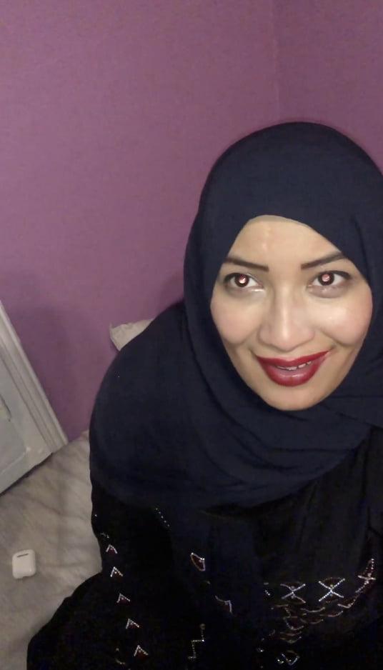 25P BEURETTE HIJAB SUCEUSE DE LUXE
