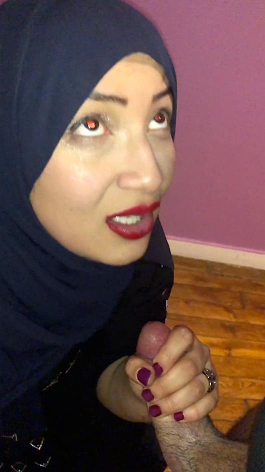25P BEURETTE HIJAB SUCEUSE DE LUXE