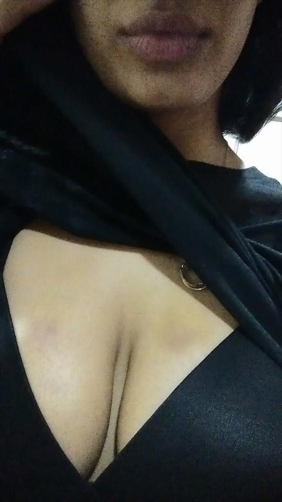 25P Hot indian babe in wild mode