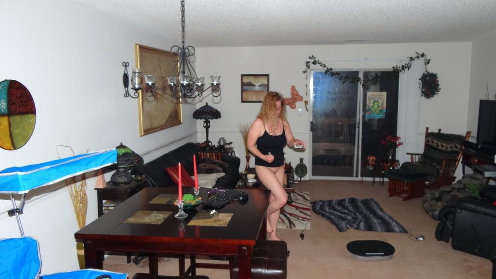 19P Wife flashes and teases husband and his buddies at home