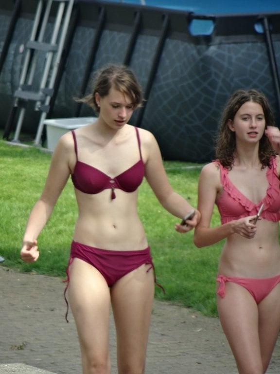 24P Candid teens in garden