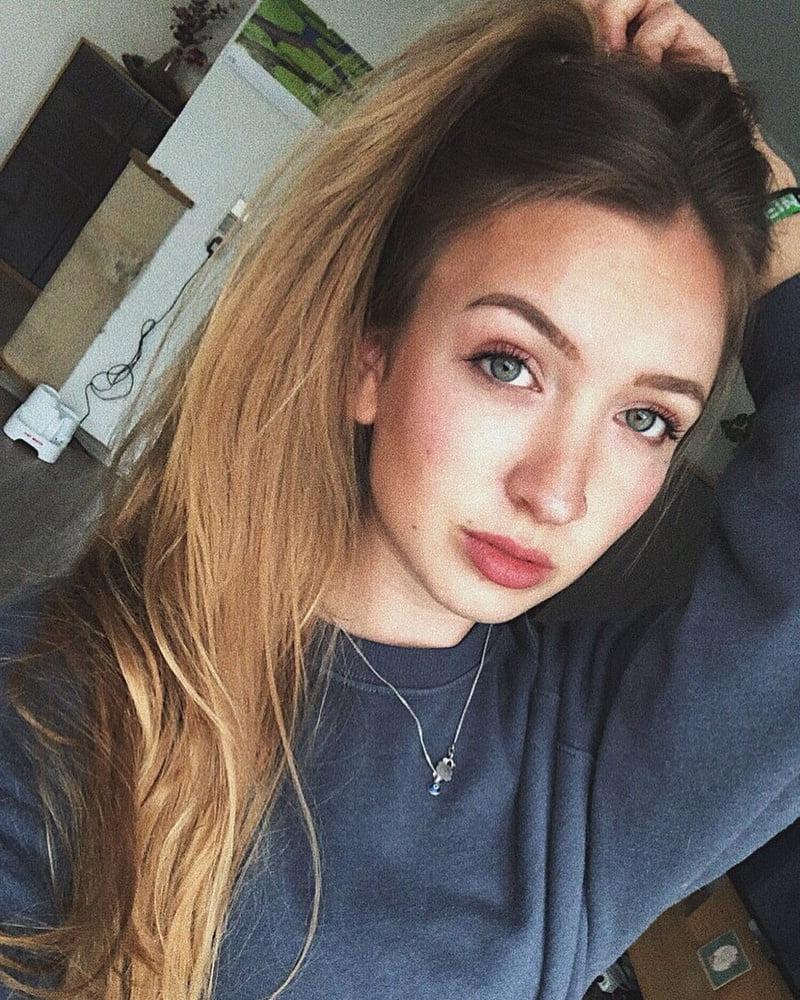 25P Hot german teen girl Sandra