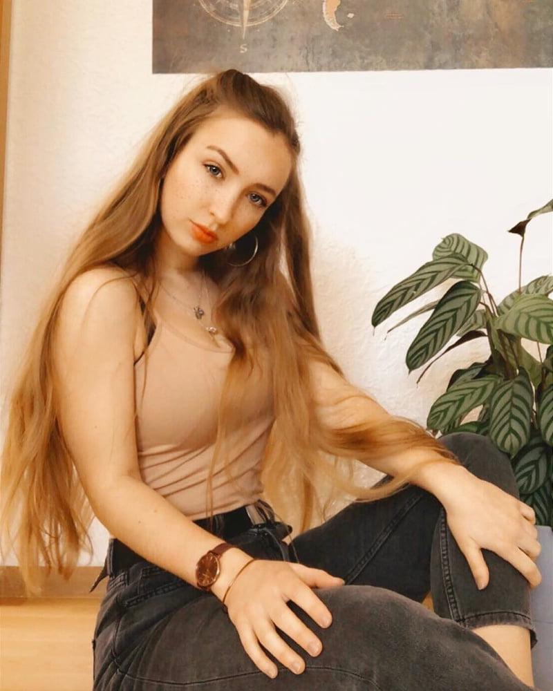 25P Hot german teen girl Sandra