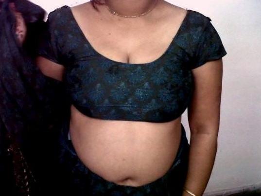 25P Indian Aunty Ass