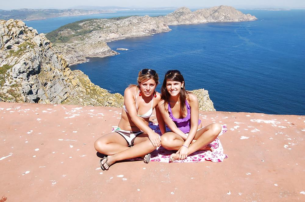 15P HOT BEACH BABES. 2 -COOLBUDY