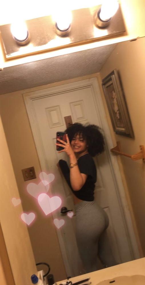 25P Ebony Teen Selfies