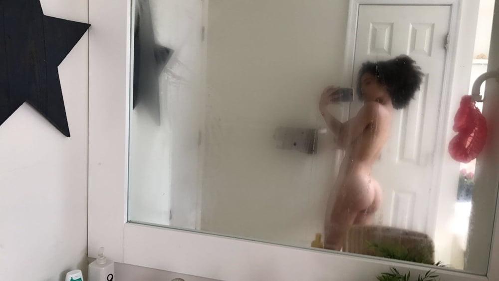 25P Ebony Teen Selfies
