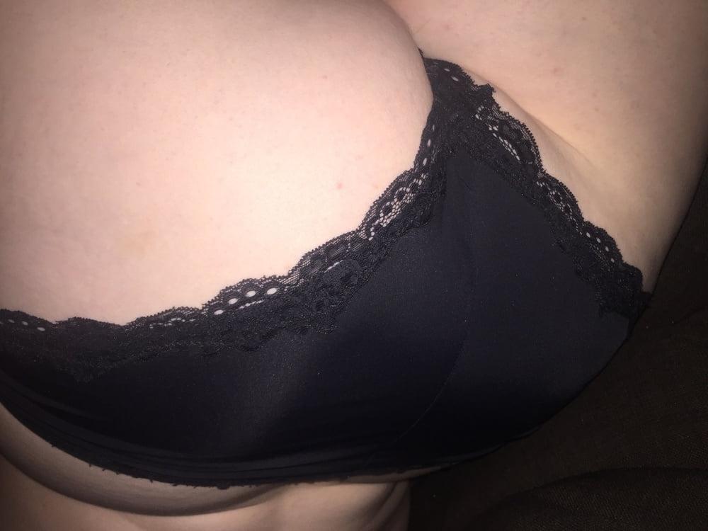 7P Ass wife