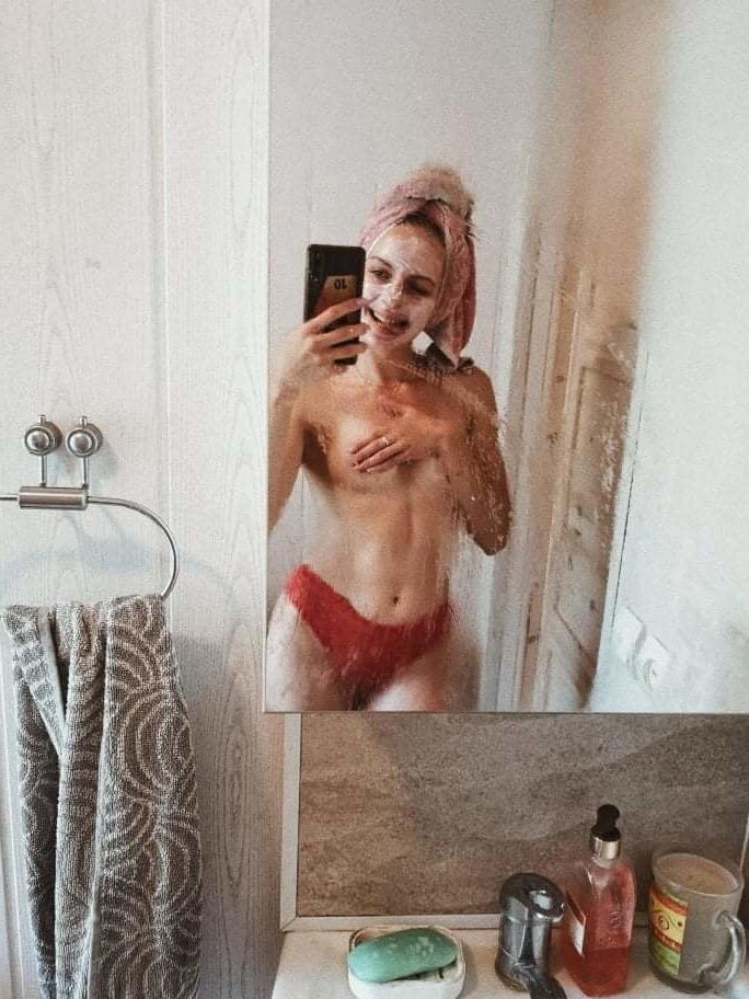 15P Cellphone Beautys - selfies and more