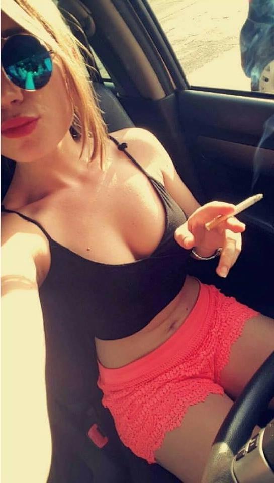 25P Smoking Is Just Plain Sexy!