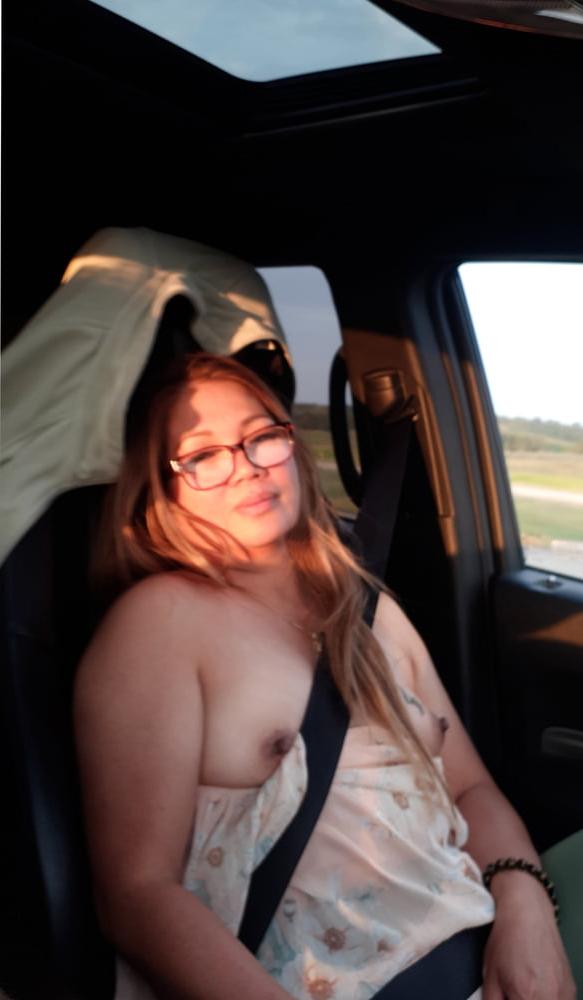 25P Pics off Sarah Marquette's cell phone!