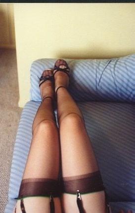 25P RHT Stocking Wife 12