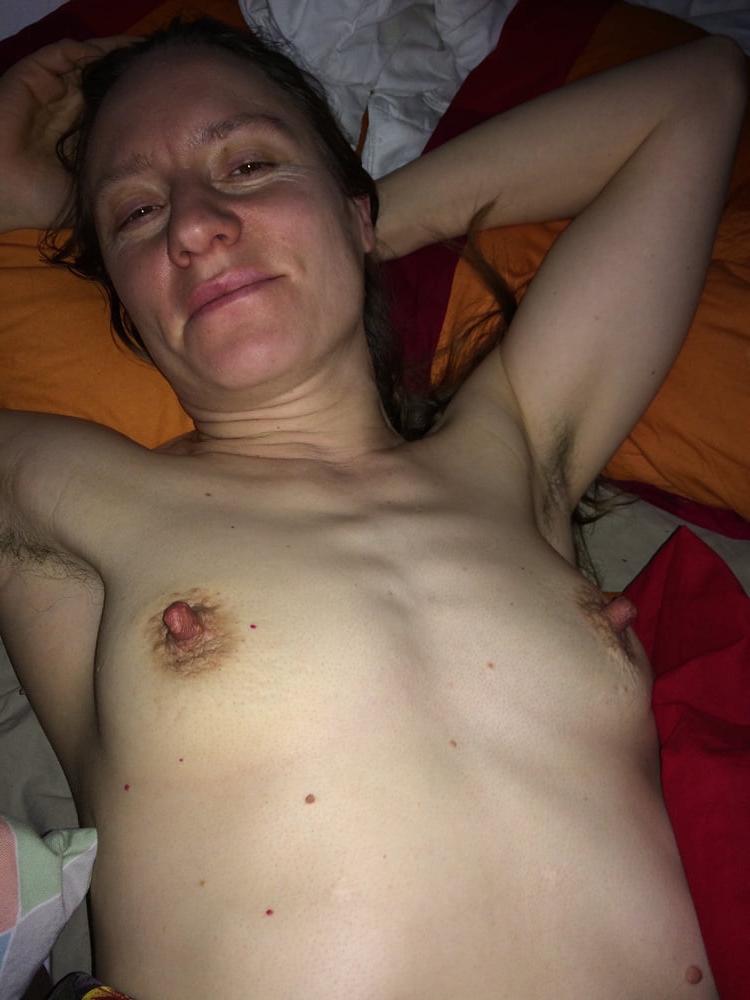 25P Very Hot Natural Wife Claire