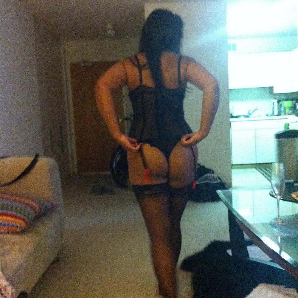 14P Sexy NRI Wife pics collection