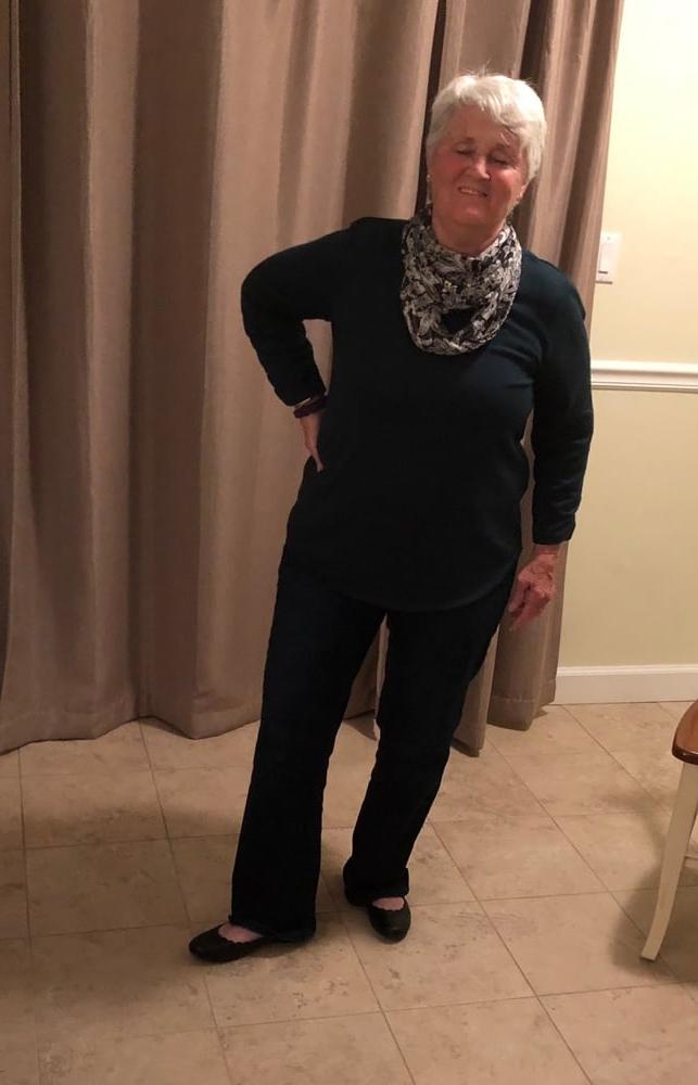 23P My sexy hot wife posing for a man we met in a bar