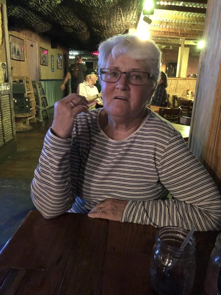 23P My sexy hot wife posing for a man we met in a bar