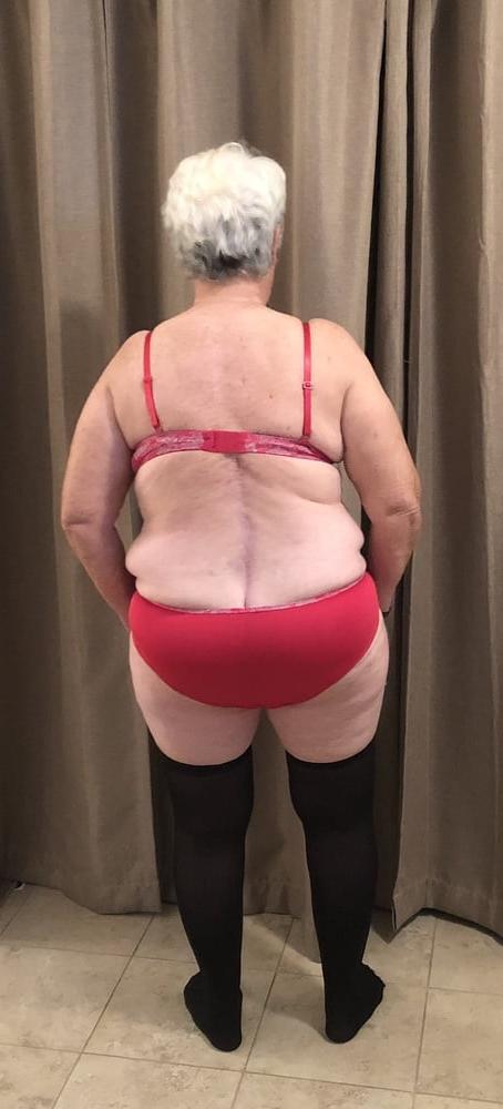 23P My sexy hot wife posing for a man we met in a bar