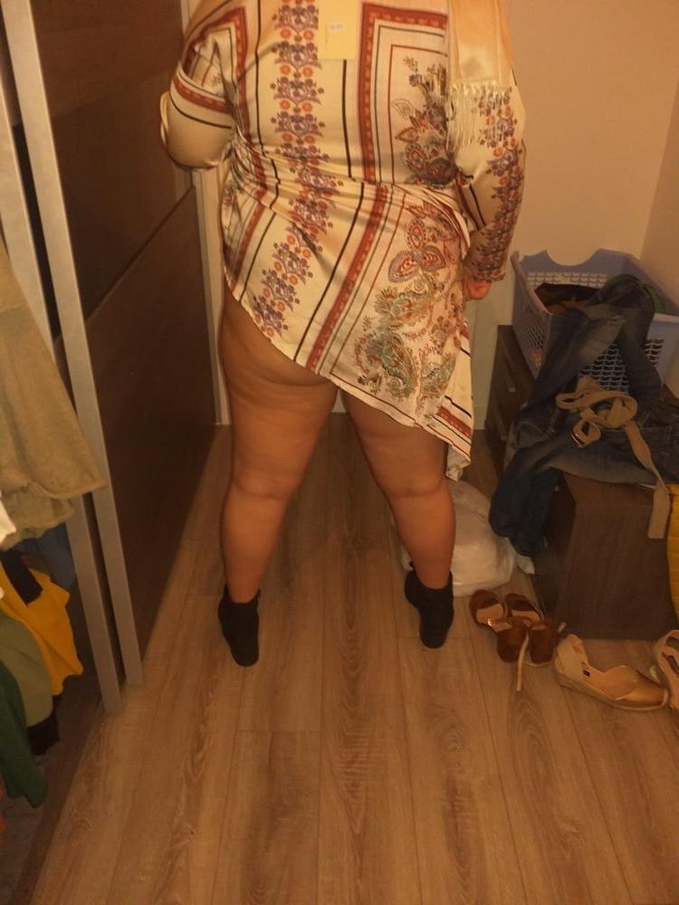 9P Hot 24 yo big ass Moroccan slut wife
