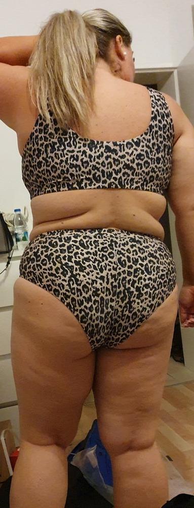 14P My wife sexy