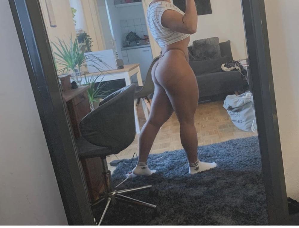 25P Big ass lover