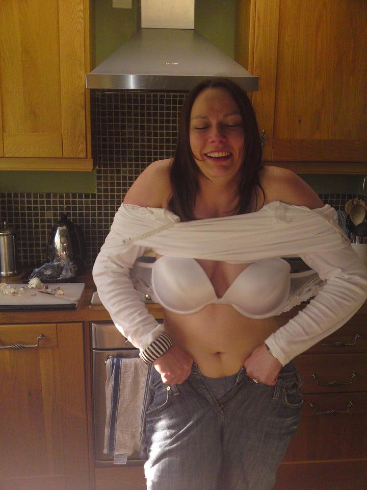 25P Horny British Wife