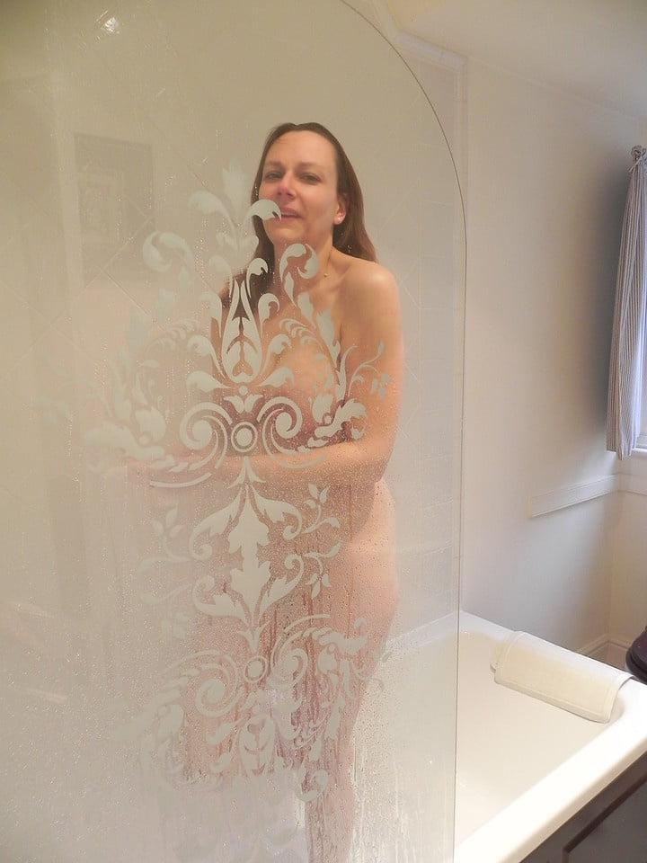 25P Horny British Wife