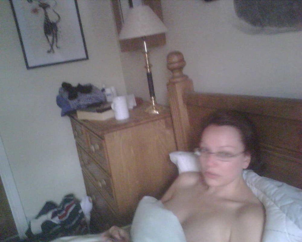 25P Horny British Wife