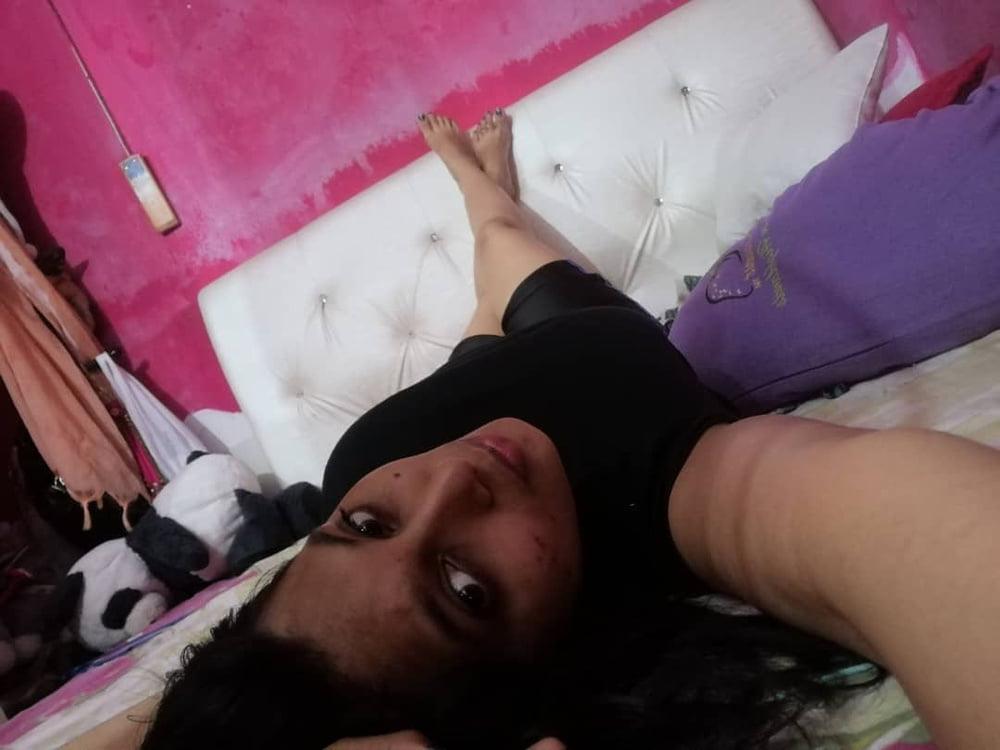 25P indian girl lockdown selfie 2