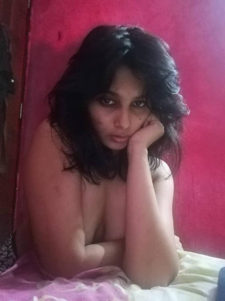 25P indian girl lockdown selfie 2