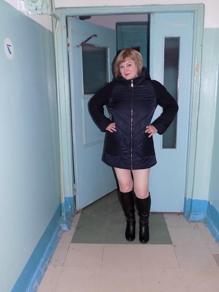 25P women in boots - mix 6