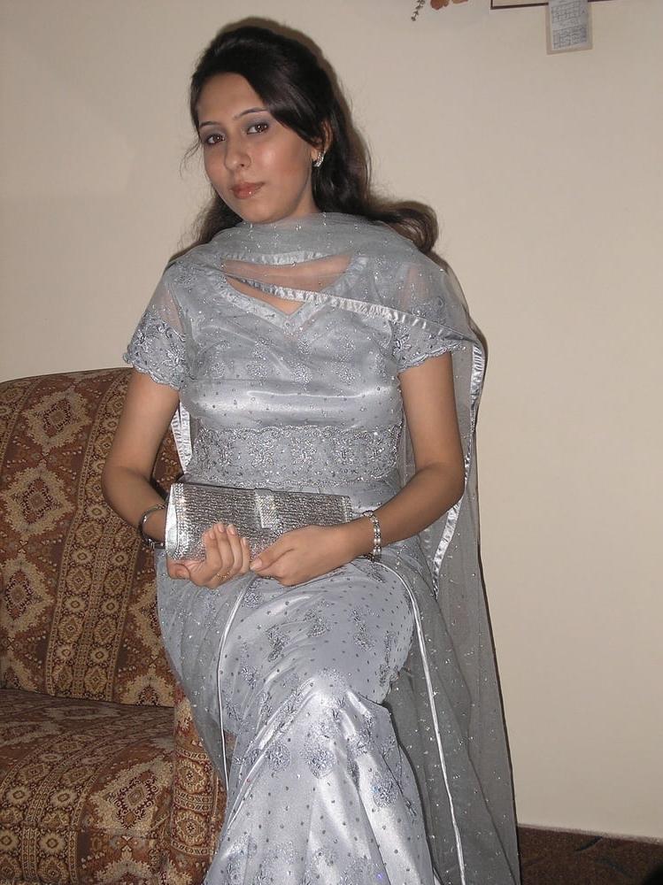 17P indian teen having sex