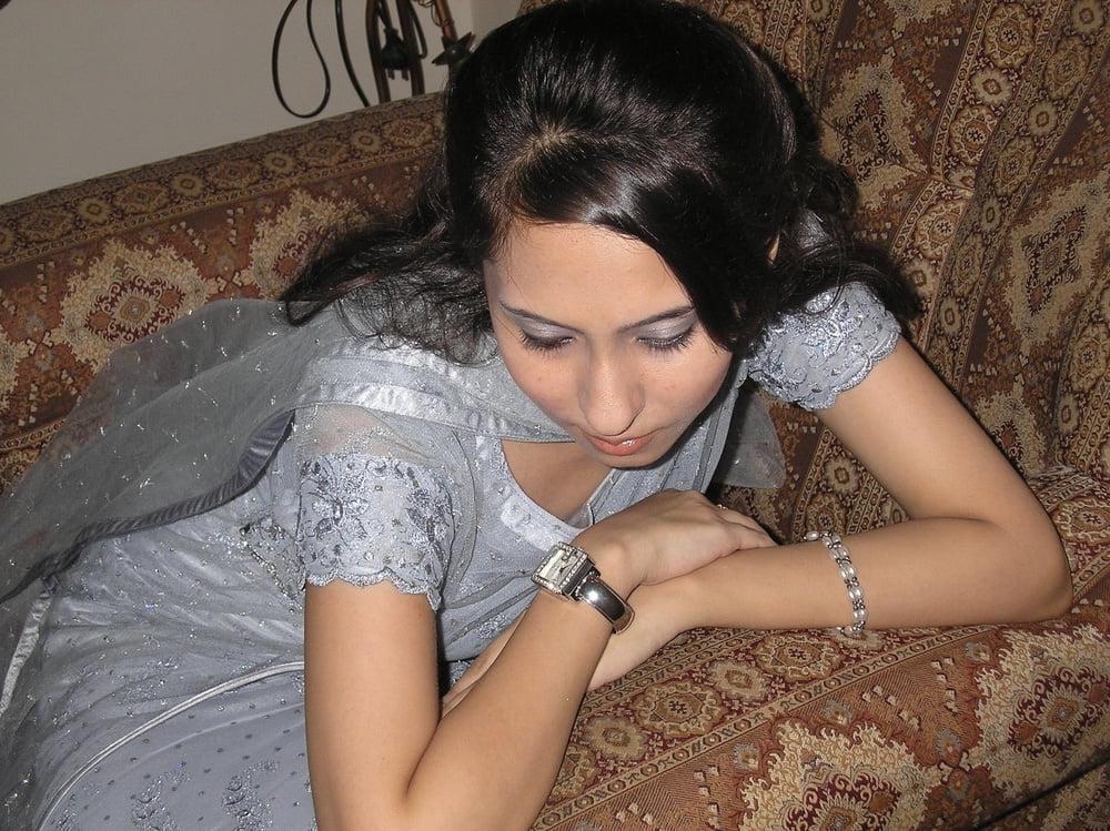 17P indian teen having sex