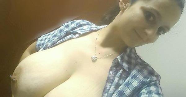 25P Huge Tits Big Ass &amp; Wide Hips On Curvy Slutty MILF