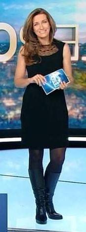 12P Host TV in leather boots