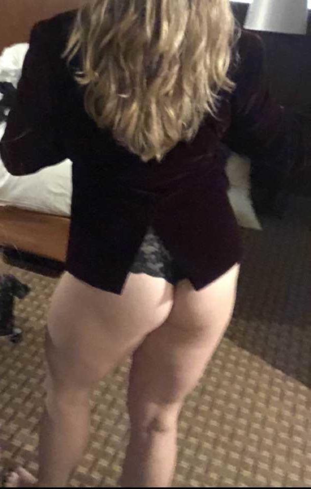 21P Sexy wife for cocks