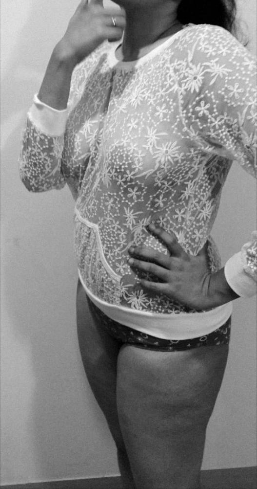 17P Curvey Indian Girl