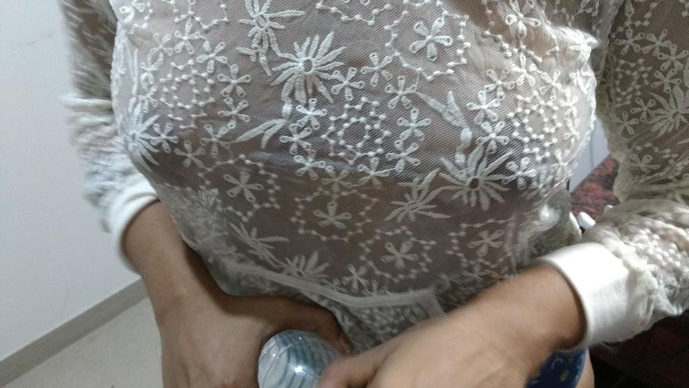 17P Curvey Indian Girl