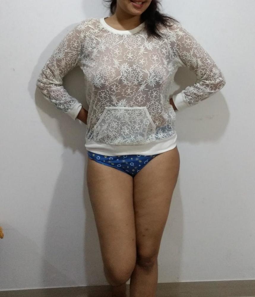 17P Curvey Indian Girl