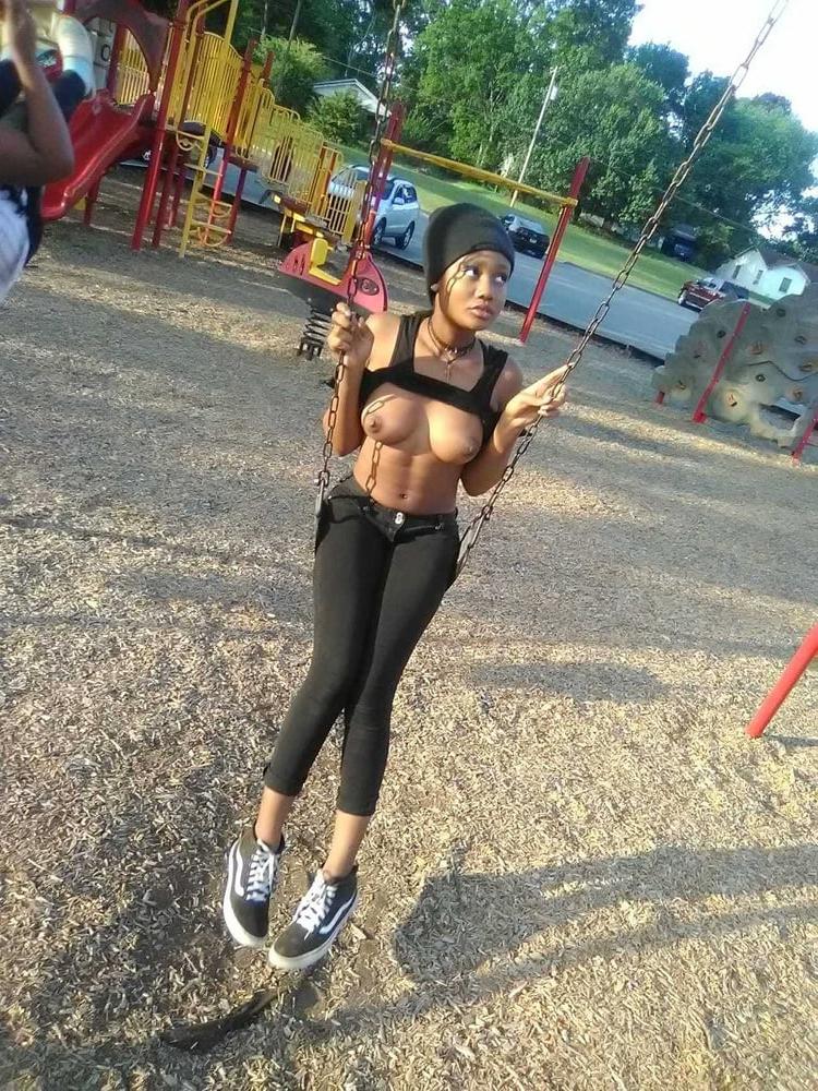 25P Ebony Mix (Amateur, Public, Babe
